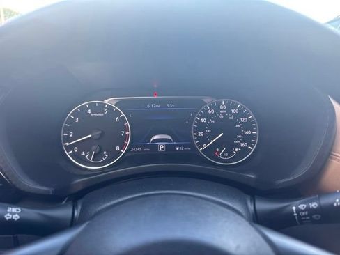 Used 2024 Nissan Sentra SV w/ SV Premium Package FWD image 10