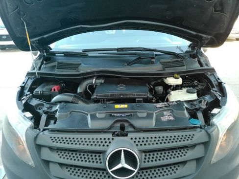 Used 2019 Mercedes-Benz Metris Passenger image 42