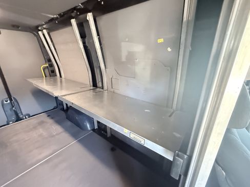 Used 2018 Mercedes-Benz Sprinter 2500 image 4