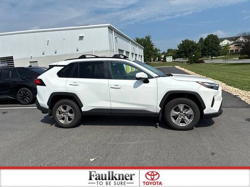 Certified 2025 Toyota RAV4 XLE AWD/4WD image 4