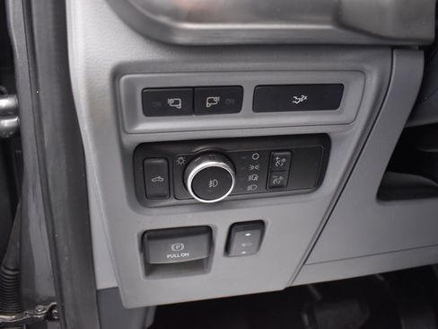 Used 2023 Ford F150 Lariat image 23