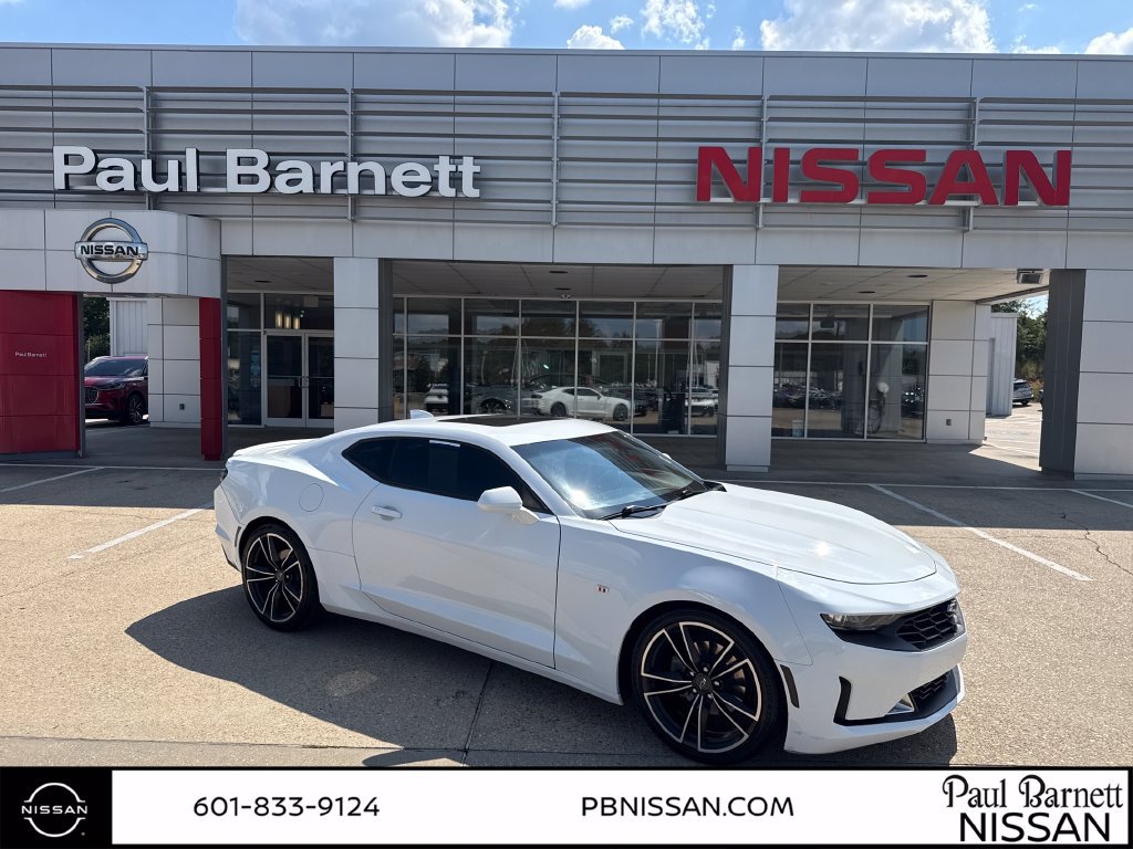 Used 2021 Chevrolet Camaro LT w/ RS Package RWD image 8