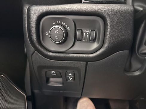 New 2026 RAM 1500 Laramie AWD/4WD image 38