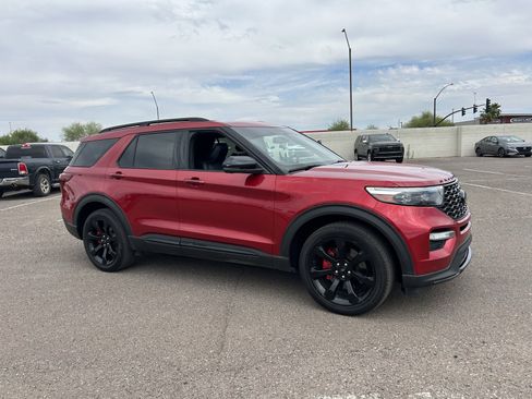 Used 2020 Ford Explorer ST w/ ST Street Pack image 6