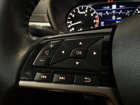 Used 2023 Nissan Altima 2.5 SV w/ SV Premium Package AWD/4WD image 36