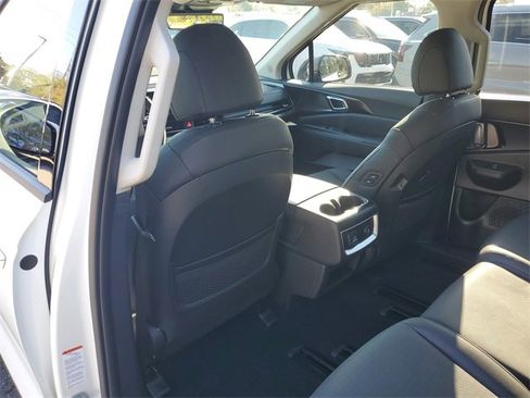 New 2026 Kia Carnival SX Prestige image 17