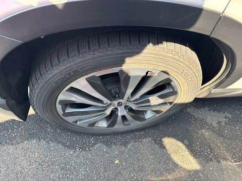 Used 2019 Subaru Ascent Limited w/ Popular Package #2A AWD/4WD image 12