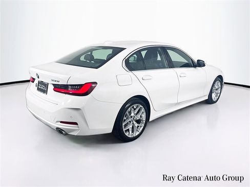 Used 2025 BMW 330i xDrive Sedan w/ Premium Package image 7