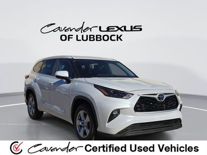 Used 2023 Toyota Highlander LE
