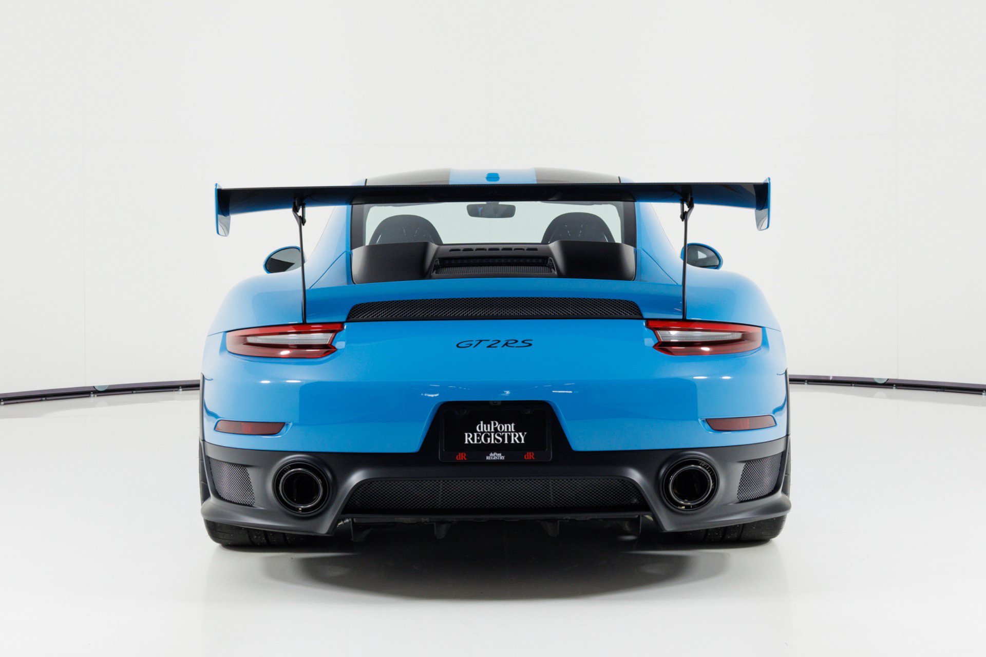 Used 2019 Porsche 911 GT2 RS RWD image 4