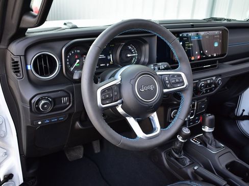 Used 2024 Jeep Wrangler High Altitude image 47