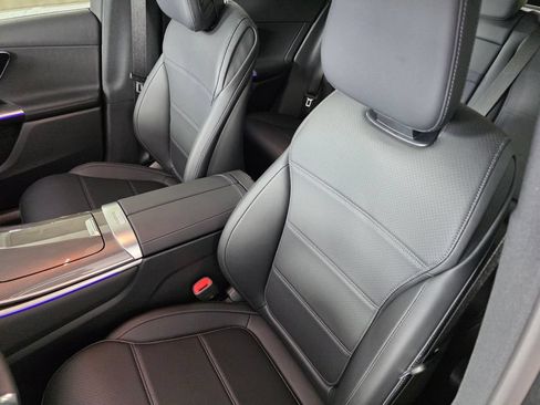 New 2026 Mercedes-Benz GLC 300 image 8