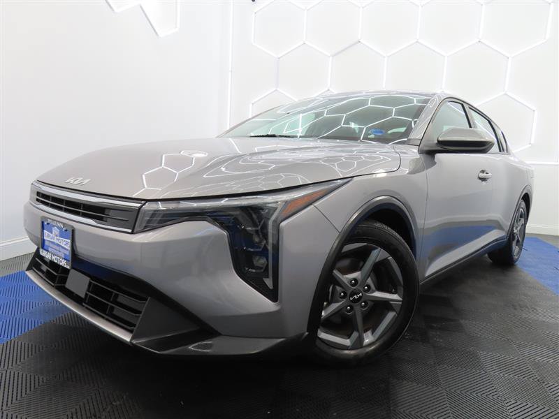 Used 2025 Kia K4 FWD image 6