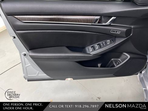 Used 2019 Honda Accord Touring image 20