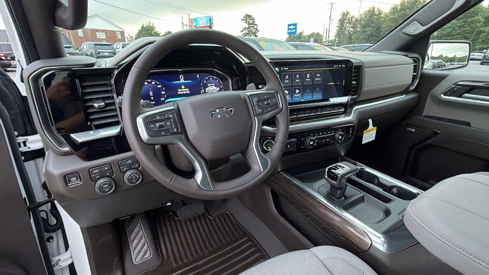 New 2026 Chevrolet Silverado 1500 RST w/ Convenience Package II AWD/4WD image 3