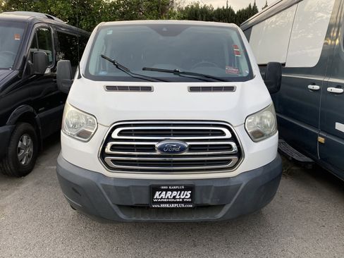 Used 2017 Ford Transit 350 XLT image 3
