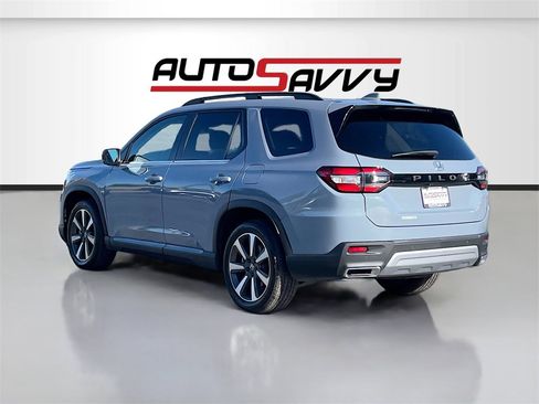 Used 2023 Honda Pilot Elite image 5
