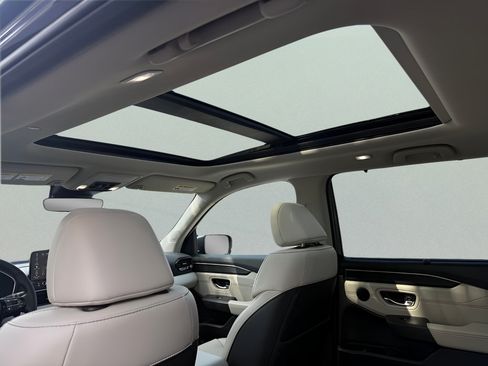 New 2026 Honda Pilot Touring image 32