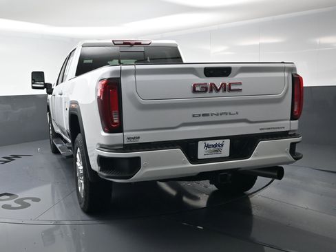 Certified 2021 GMC Sierra 2500 Denali image 8