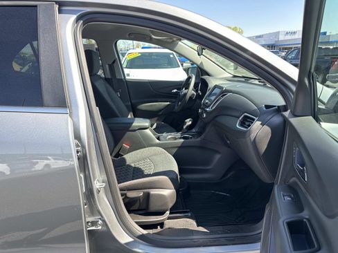 Used 2024 Chevrolet Equinox LT w/ LPO, Floor Liner Package AWD/4WD image 15