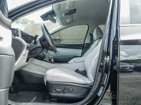 Used 2025 Hyundai Tucson SEL FWD image 37