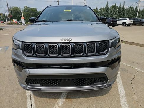 Certified 2023 Jeep Compass High Altitude AWD/4WD image 6