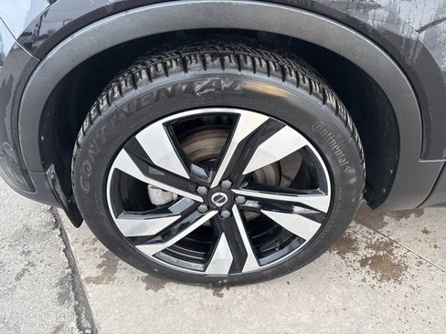 Certified 2023 Volvo XC40 B5 Plus w/ Driver Assist Package image 11