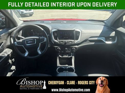 Used 2023 GMC Terrain SLE w/ Driver Convenience Package AWD/4WD image 3