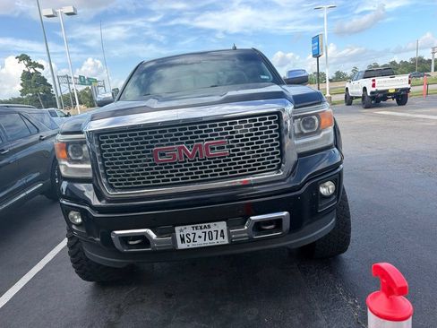 Used 2014 GMC Sierra 1500 Denali w/ Driver Alert Package AWD/4WD image 3