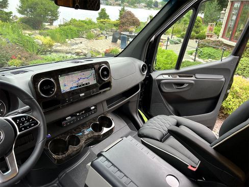 Used 2023 Mercedes-Benz Sprinter 3500 w/ Parking Package image 28