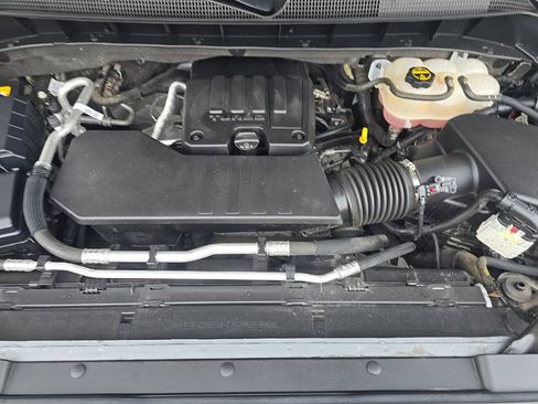 Used 2024 Chevrolet Silverado 1500 Custom AWD/4WD image 12