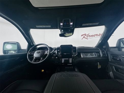 New 2025 RAM 3500 Limited image 9