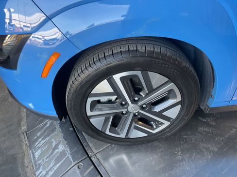 Used 2022 Hyundai Kona SEL image 12