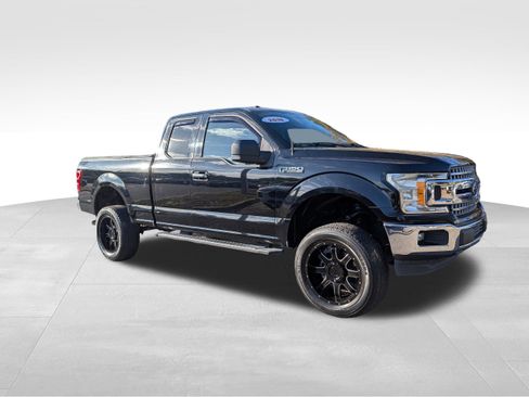 Used 2018 Ford F150 XLT w/ Equipment Group 302A Luxury image 1