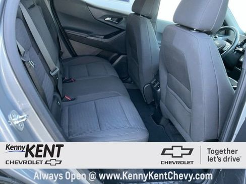 Used 2025 Chevrolet Equinox LT image 11