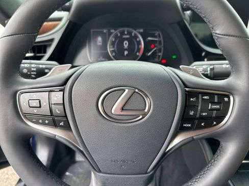 Used 2023 Lexus ES 350 w/ Premium Package FWD image 21