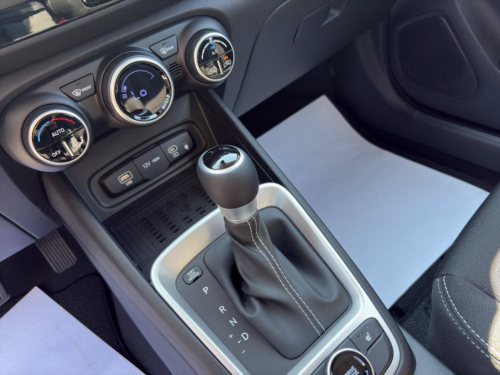 New 2026 Hyundai Venue SEL FWD image 11