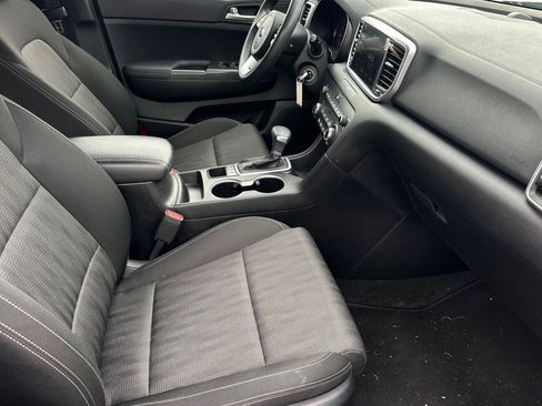 Used 2021 Kia Sportage LX image 15
