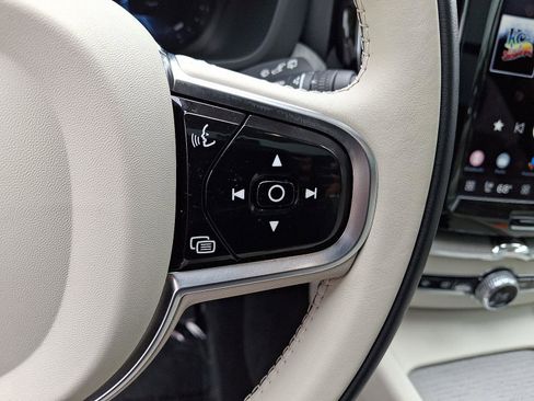 Certified 2023 Volvo XC60 B5 Plus w/ Climate Package AWD/4WD image 23