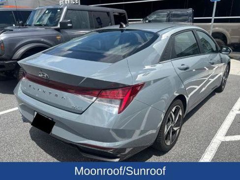 Used 2023 Hyundai Elantra Limited w/ Cargo Package FWD image 3