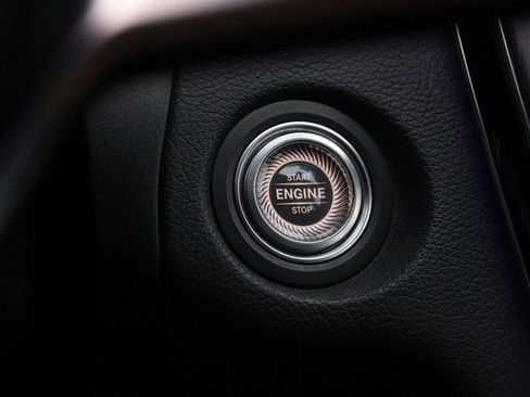 Used 2020 Mercedes-Benz C 300 4MATIC Sedan image 16