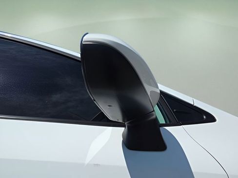 Used 2024 Toyota Corolla LE image 16