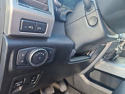 Used 2019 Ford F150 Platinum image 27