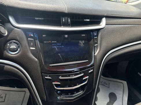 Used 2013 Cadillac XTS FWD image 16