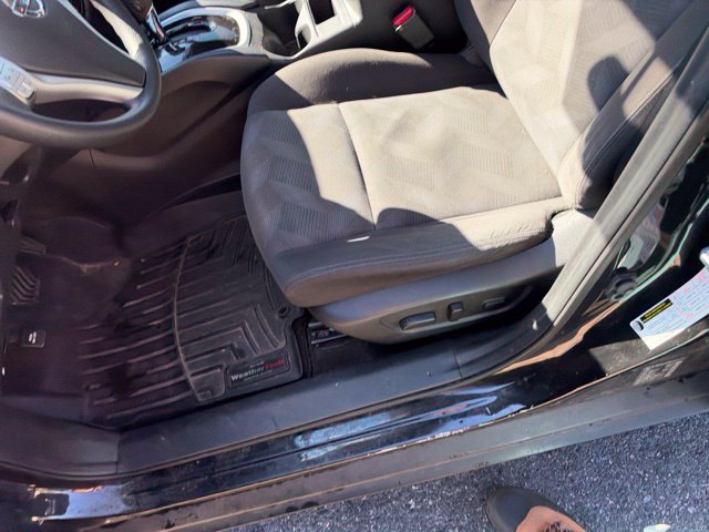 Used 2016 Nissan Rogue SV AWD/4WD image 7