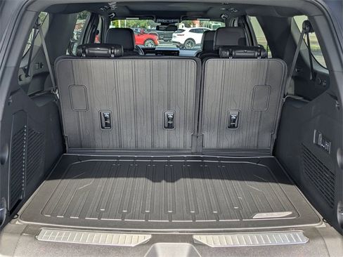 New 2025 GMC Yukon XL Denali w/ Sun & Power Step Package image 16