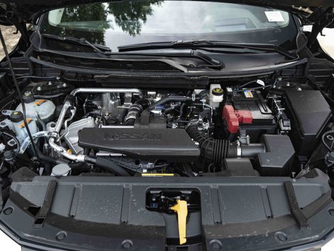Used 2026 Nissan Rogue Platinum w/ Platinum Premium Package AWD/4WD image 45