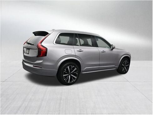 New 2026 Volvo XC90 T8 Core AWD/4WD image 5