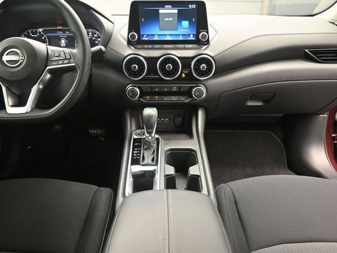 Used 2024 Nissan Sentra SV FWD image 25