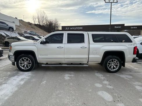 Used 2015 GMC Sierra 1500 SLT w/ SLT Crew Cab Value Package image 2